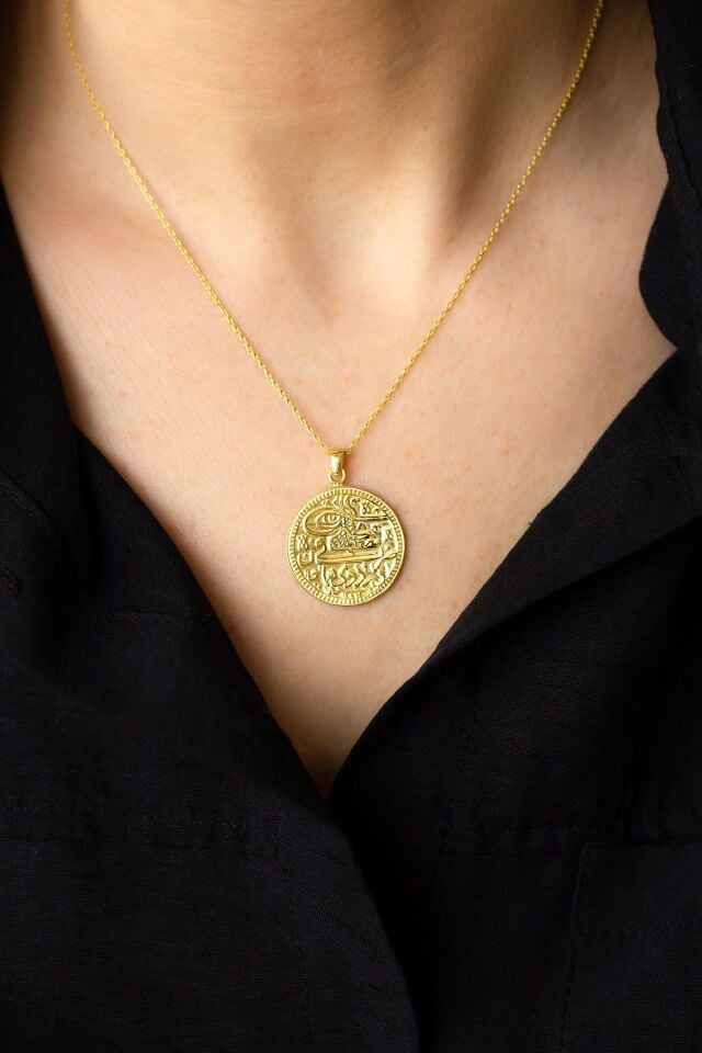 Tuğralı Gümüş Sarı Renk Yuvarlak Plaka Taşsız Osmanlı Tuğralı 925 Ayar Zincir Kolye