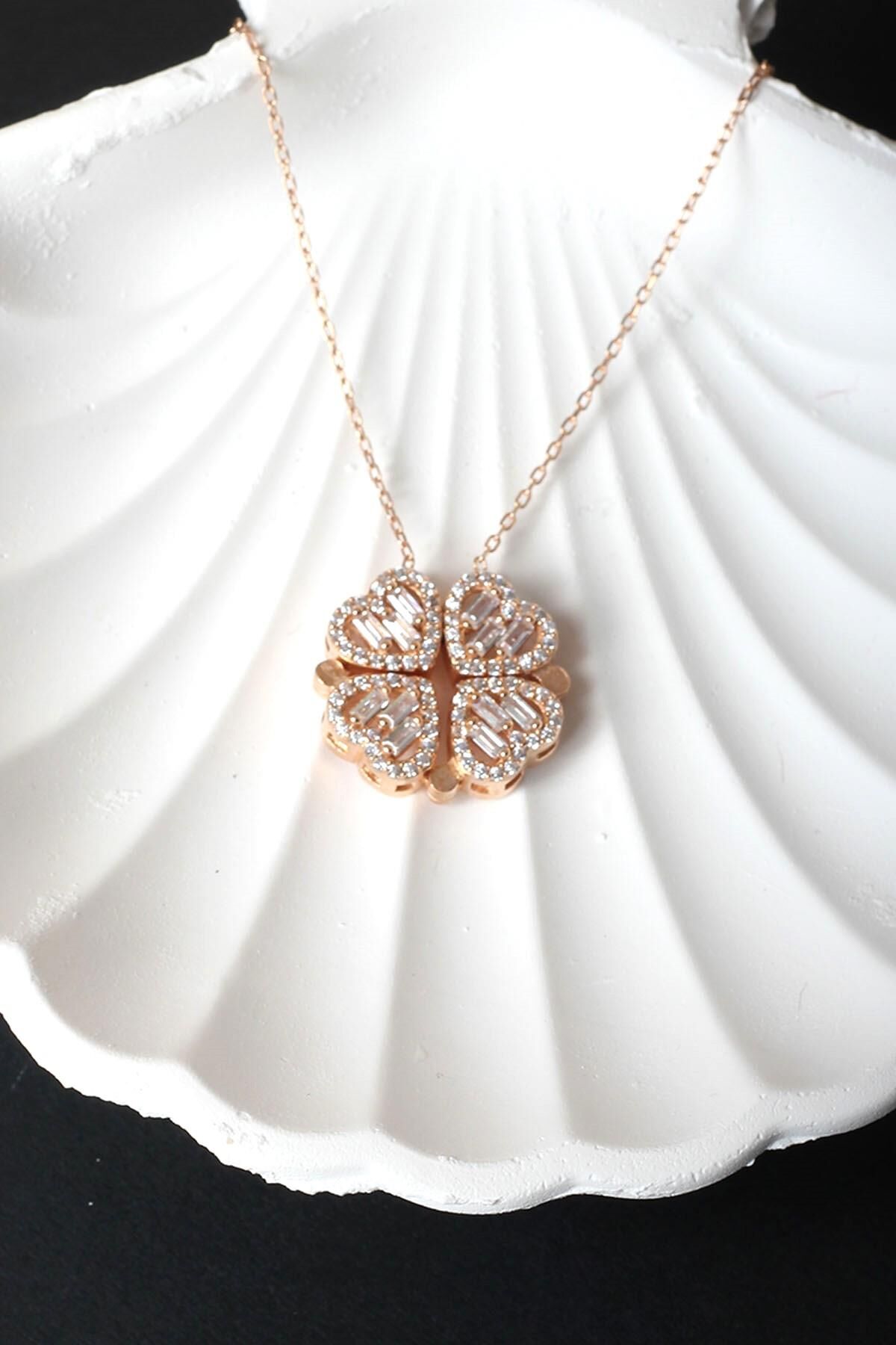 Yonca Kalpli Açılır Kapanır Mıknatıslı Baget Zirkon Taşlı 925 Ayar Gümüş Kolye