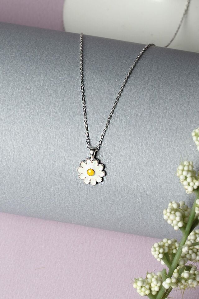 Papatya Kolye Beyaz Mineli 925 Ayar Rose Küçük Gümüş Kolye