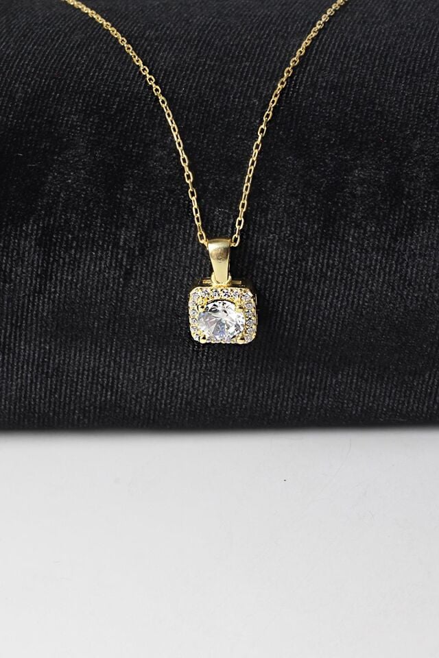 Tektaş Kare Model Zirkon Taşlı 925 Ayar Baget Model Gümüş Kolye