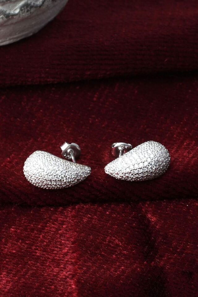 Damla Gözyaşı Model Beyaz Zirkon Taşlı 925 Ayar Çivili Gümüş Küpe