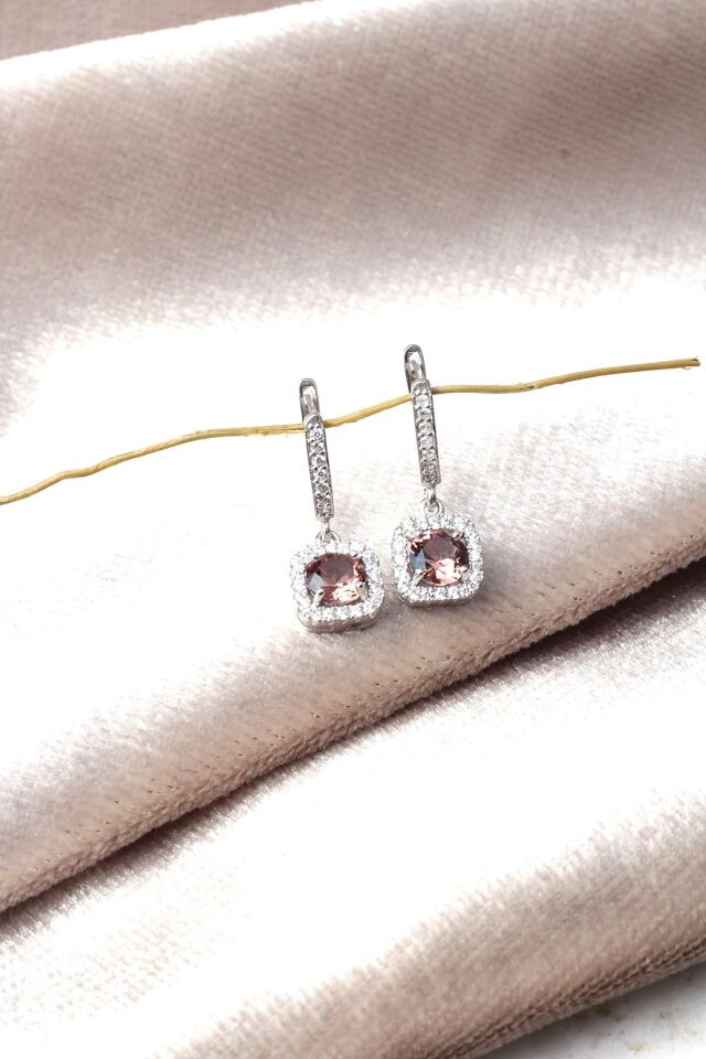 Kare Sultanit Küpe Zirkon Taşlı 925 Ayar Gümüş Sallantılı Küpe