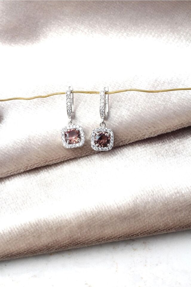 Kare Sultanit Küpe Zirkon Taşlı 925 Ayar Gümüş Sallantılı Küpe