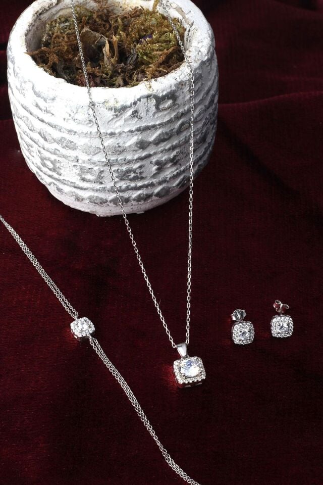 Kare Kolye Küpe Bileklik Set 925 Ayar Yuvarlak Beyaz Taşlı Zirkon Gümüş Zincir Set