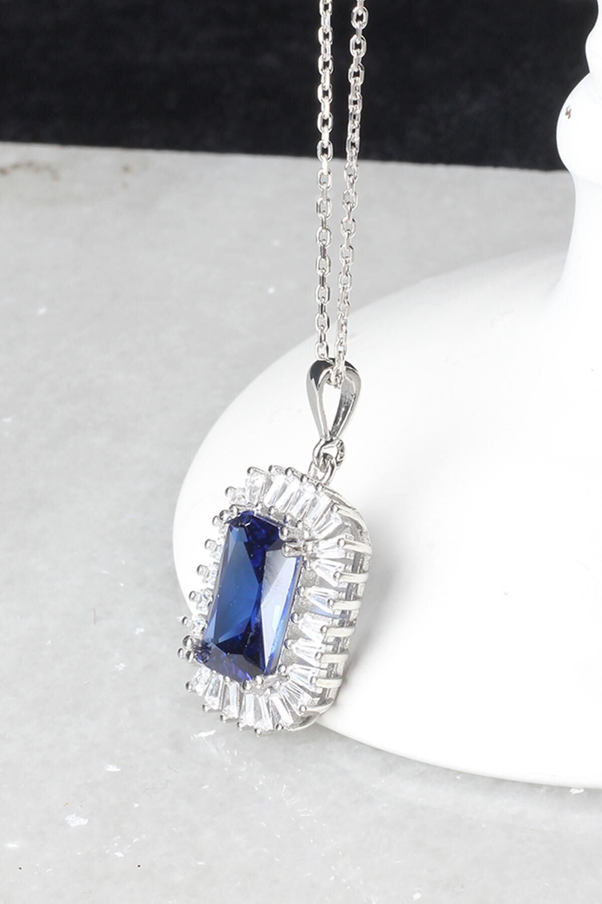 Kare Kolye Baget Taşlı Lacivelt Safir Zirkon Taşlı 925 Ayar Gümüş Kolye