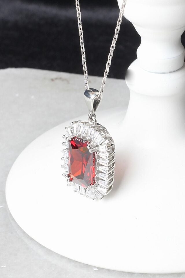 Kare Kolye Baget Taşlı Lacivelt Safir Zirkon Taşlı 925 Ayar Gümüş Kolye