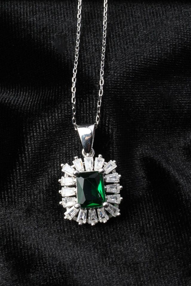 Kare Kolye Baget Taşlı Beyaz Silver Zirkon Taşlı 925 Ayar Gümüş Kolye