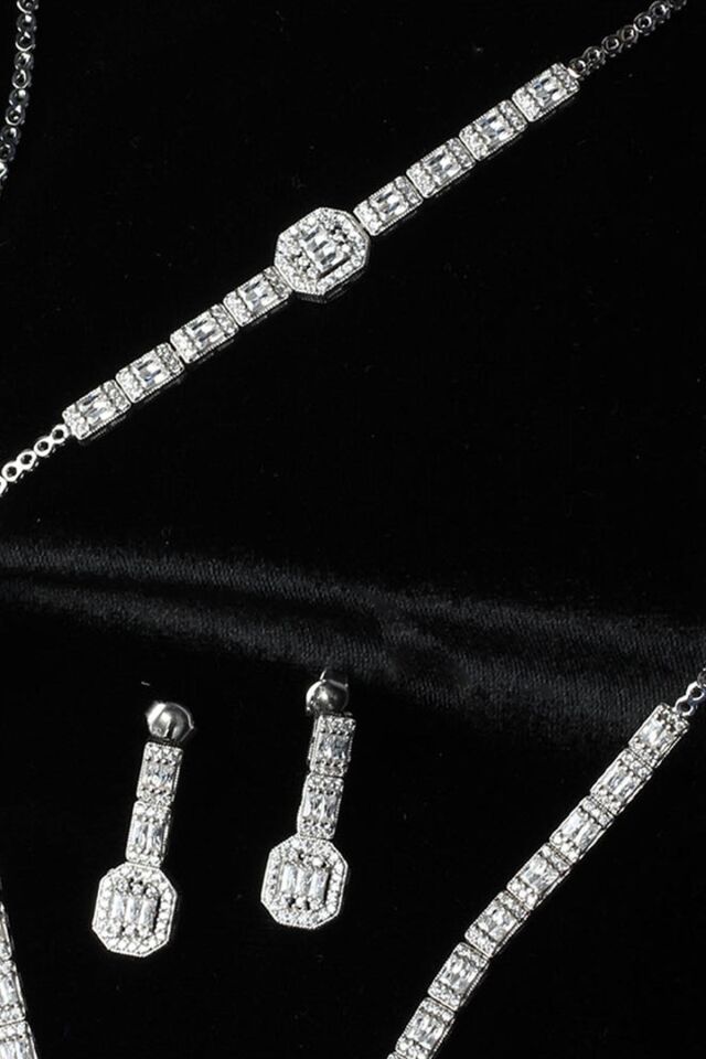 Baget Kare Kolye Küpe Bileklik Set 925 Ayar Zirkon Taşlı Abiye Düğün Kına Nişan Su Yolu Gümüş Zincir Set ST-0009