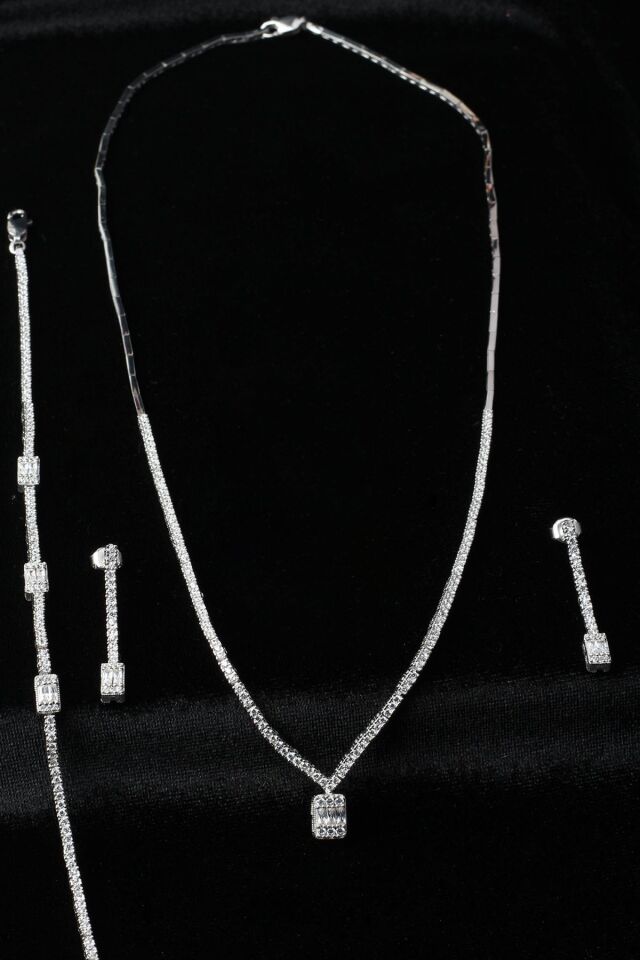 Baget Kare Kolye Küpe Bileklik Set 925 Ayar Zirkon Taşlı Abiye Düğün Kına Nişan Su Yolu Gümüş Zincir Set