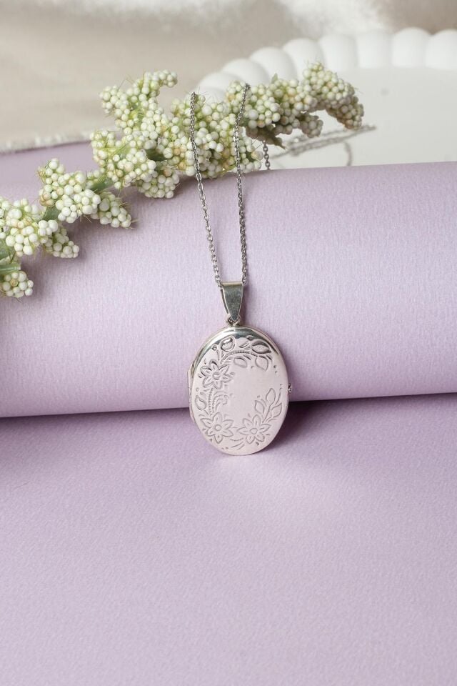 Resimlik Kolye Oval Madalyon Desenli Zincir 925 Ayar Gümüş Kolye