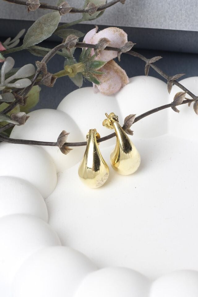 Gözyaşı Damlası Bottega Küpe Silver Beyaz 925 Ayar Çivili Geçmeli Gümüş Küpe