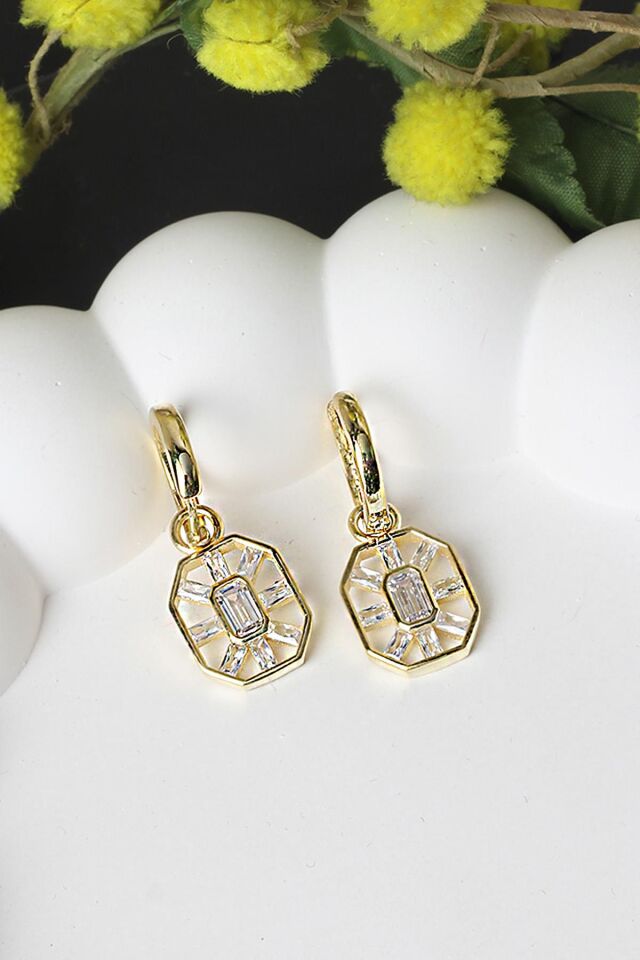 Halka Küpe Baget Beyaz Silver Zirkon Taşlı 925 Ayar Gümüş Küpe