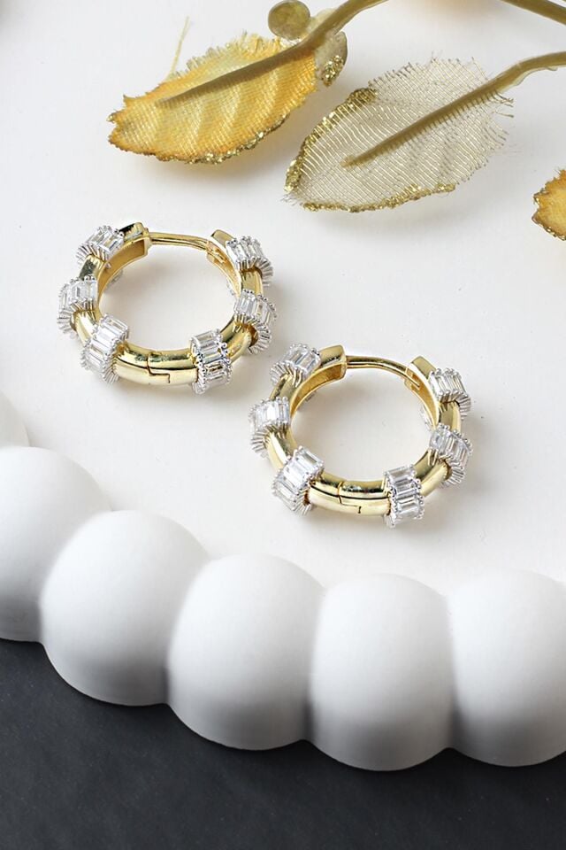 Halka Baget Silver Beyaz Zirkon Taşlı 925 Ayar Gümüş Küpe