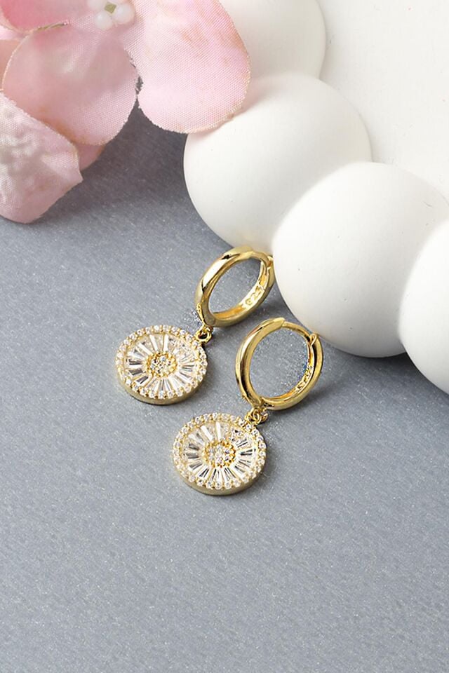 Sallantılı Yuvarlak Baget Zirkon Taşlı Silver Beyaz 925 Ayar Gümüş Küpe