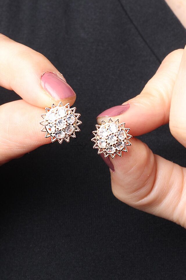 Yuvarlak Küpe Zirkon Taşlı Çivili 925 Ayar Gümüş Küpe