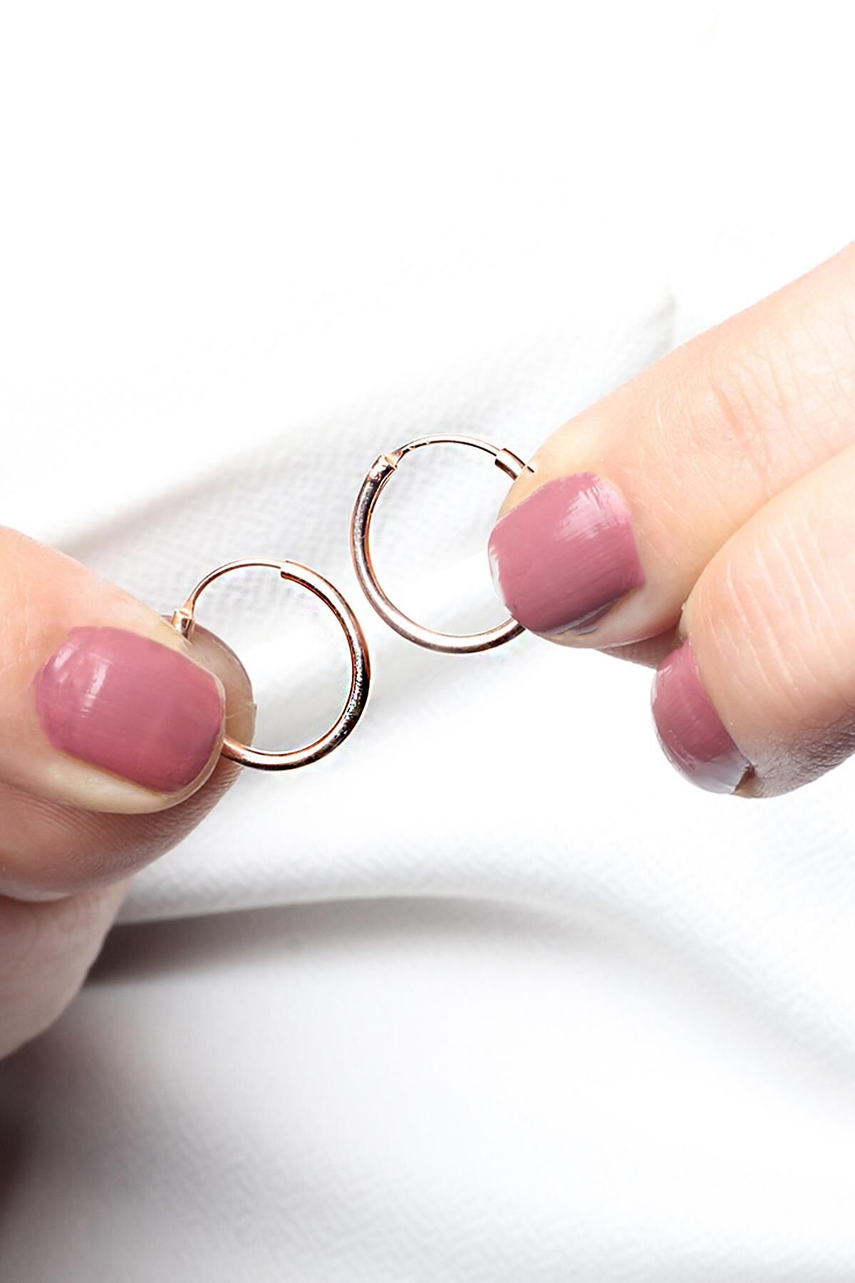 Halka Küpe Geçmeli 925 Ayar Gümüş Yuvarlak Silver Küpe