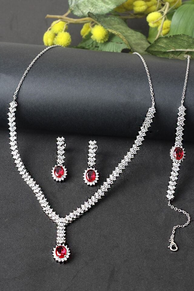 Gümüş Set Gerdanlık Kolye Küpe Bileklik Yakut Zümrüt Safir 925 Ayar Zirkon Taşlı Beyaz Silver Zincirli Set Özel Günler Düğün Nişan Kına Abiye Set