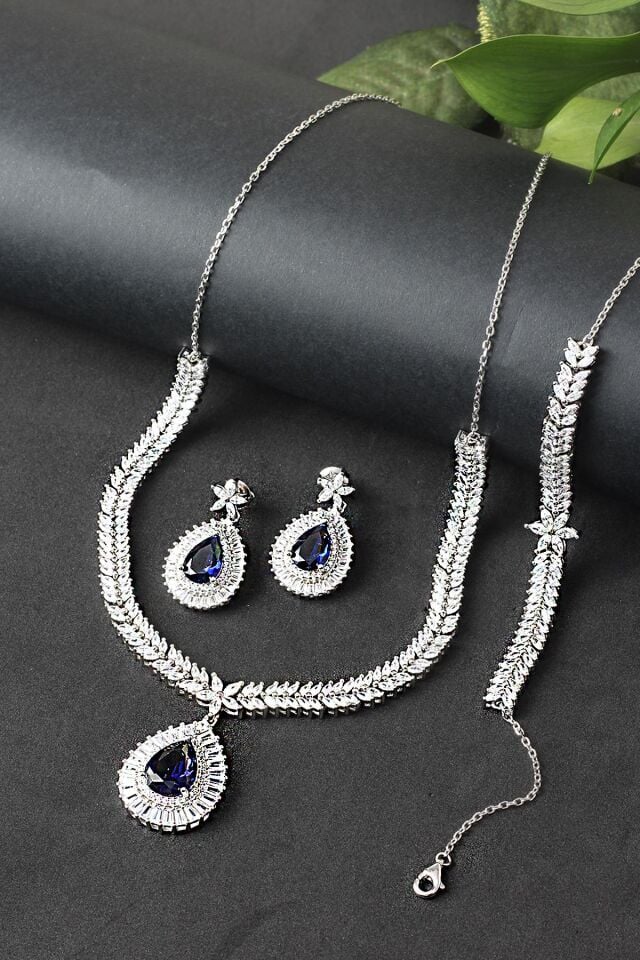 Gümüş Set Gerdanlık Kolye Küpe Bileklik Safir Zümrüt Yakut 925 Ayar Zirkon Taşlı Beyaz Silver Zincirli Set Özel Günler Düğün Kına Nişan Abiye Set