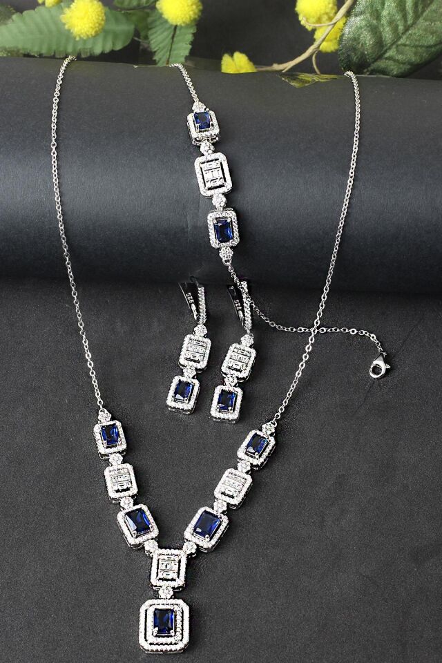 Gümüş Set Gerdanlık Kolye Küpe Bileklik Safir Zümrüt Yakut 925 Ayar Gümüş Zincirli Set Zirkon Taşlı Beyaz Silver Özel Günler İçin Düğün Kına Nişan Abiye Set