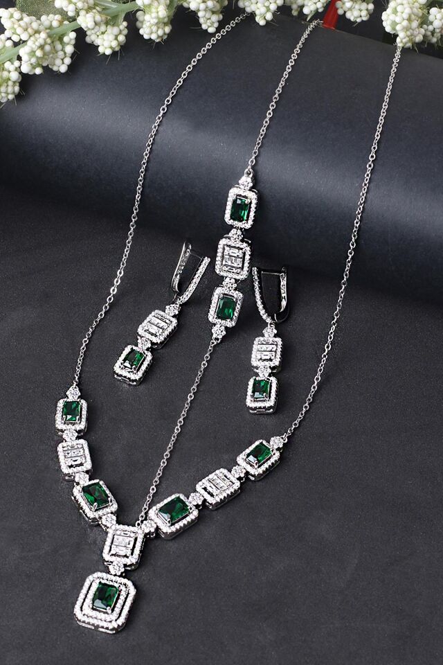 Gümüş Set Gerdanlık Kolye Küpe Bileklik Safir Zümrüt Yakut 925 Ayar Gümüş Zincirli Set Zirkon Taşlı Beyaz Silver Özel Günler İçin Düğün Kına Nişan Abiye Set