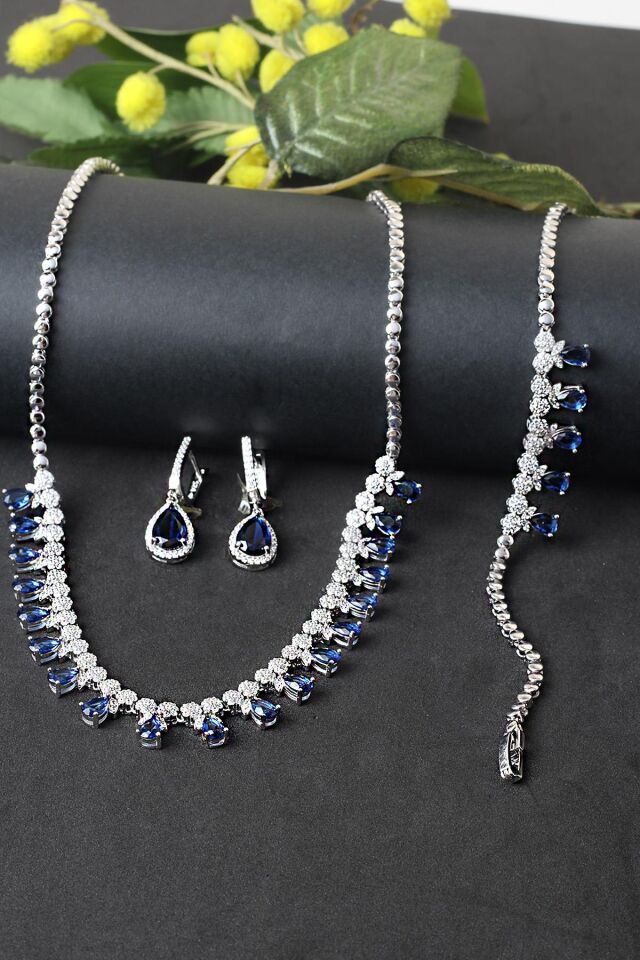 Gümüş Set Gerdanlık Kolye Küpe Bileklik Safir Zümrüt Yakut 925 Ayar Zirkon Taşlı Beyaz Silver Zincir Set Özel Gün Düğün Nişan Kına Abiye Set