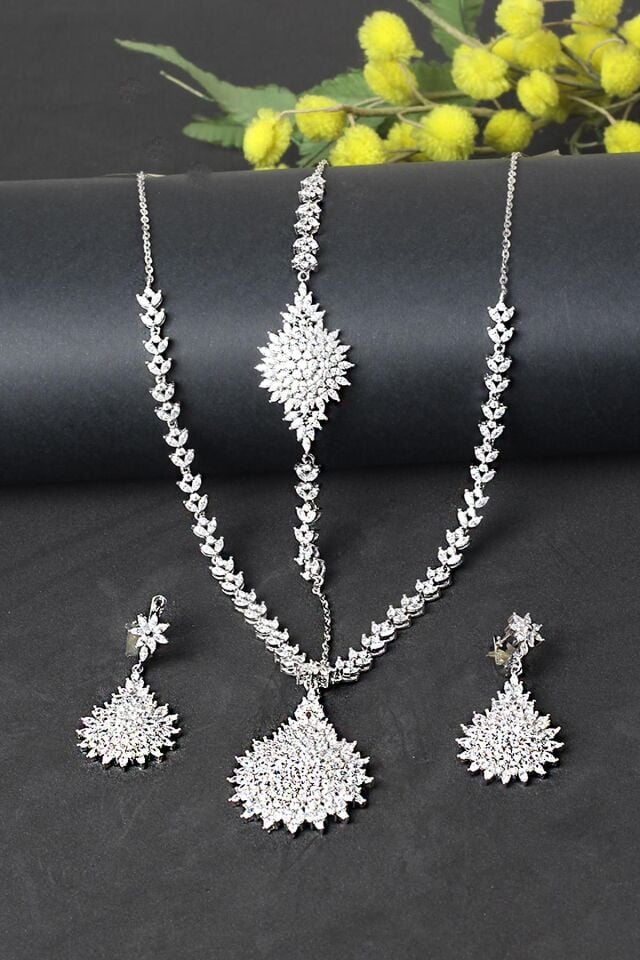 Gümüş Set Gerdanlık Kolye Küpe Bileklik Silver Beyaz 925 Ayar Zirkon Taşlı Zincirli Set Özel Günler İçin Düğün Kına Nişan Abiye Set