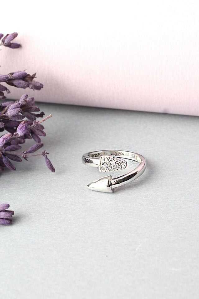 Ayarlanabilir Yüzük 925 Ayar Gümüş Ok Model Zirkon Taşlı Yüzük