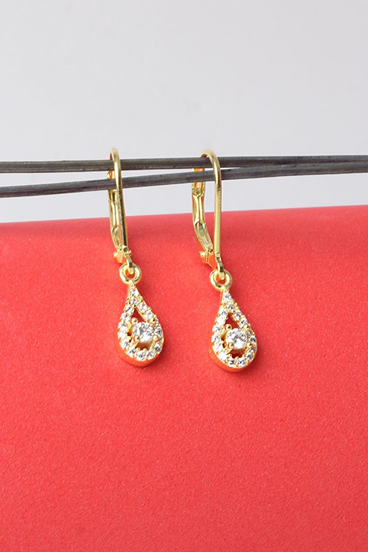 Damla Küpe Zirkon Taşlı 925 Ayar Gümüş Silver Sallantılı Küpe