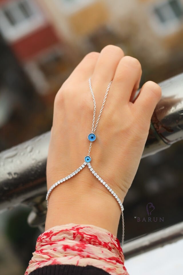 Şahmeran El Zinciri Nazar Boncuklu Zirkon Taşlı 925 Ayar Gümüş Şahmeran