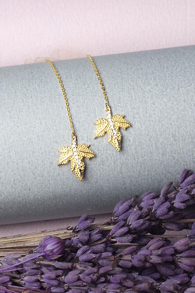 Çınar Yaprağı Gümüş Küpe Sallantılı Zincir Zirkon Taşlı 925 Ayar Gümüş Küpe