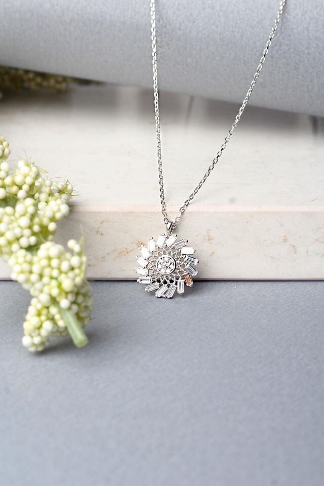 Yuvarlak Kolye Baget Taşlı 925 Ayar Gümüş Kolye