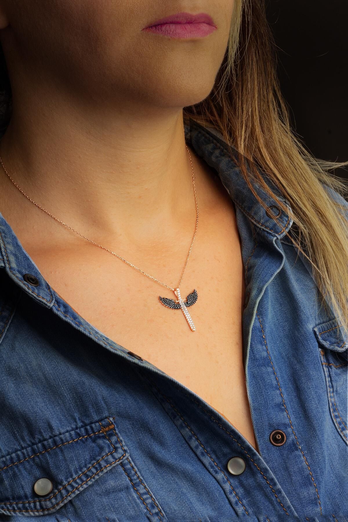 Siyah Taşlı Mikail Meleği Kolye - Rose KL-0673