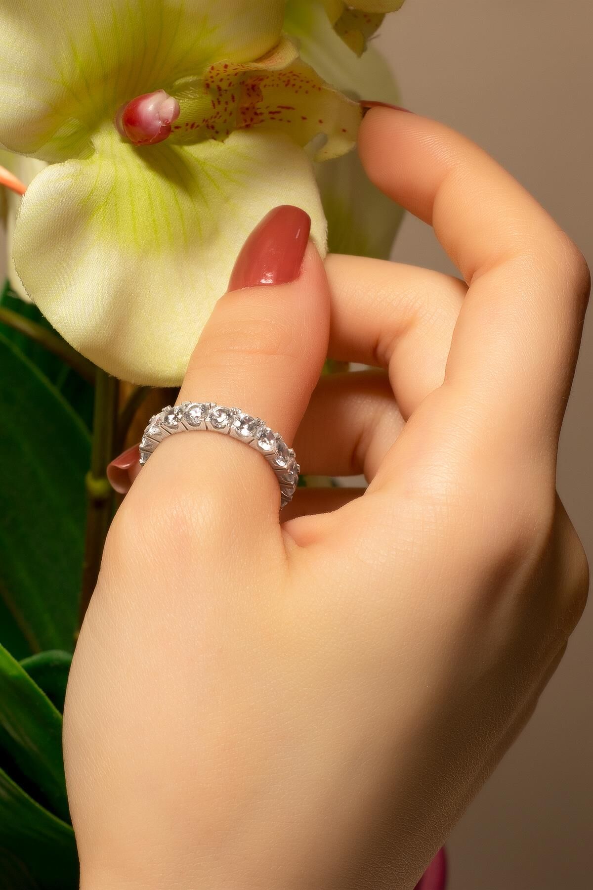 Yuvarlak Taşlı Gümüş Tamtur Yüzük