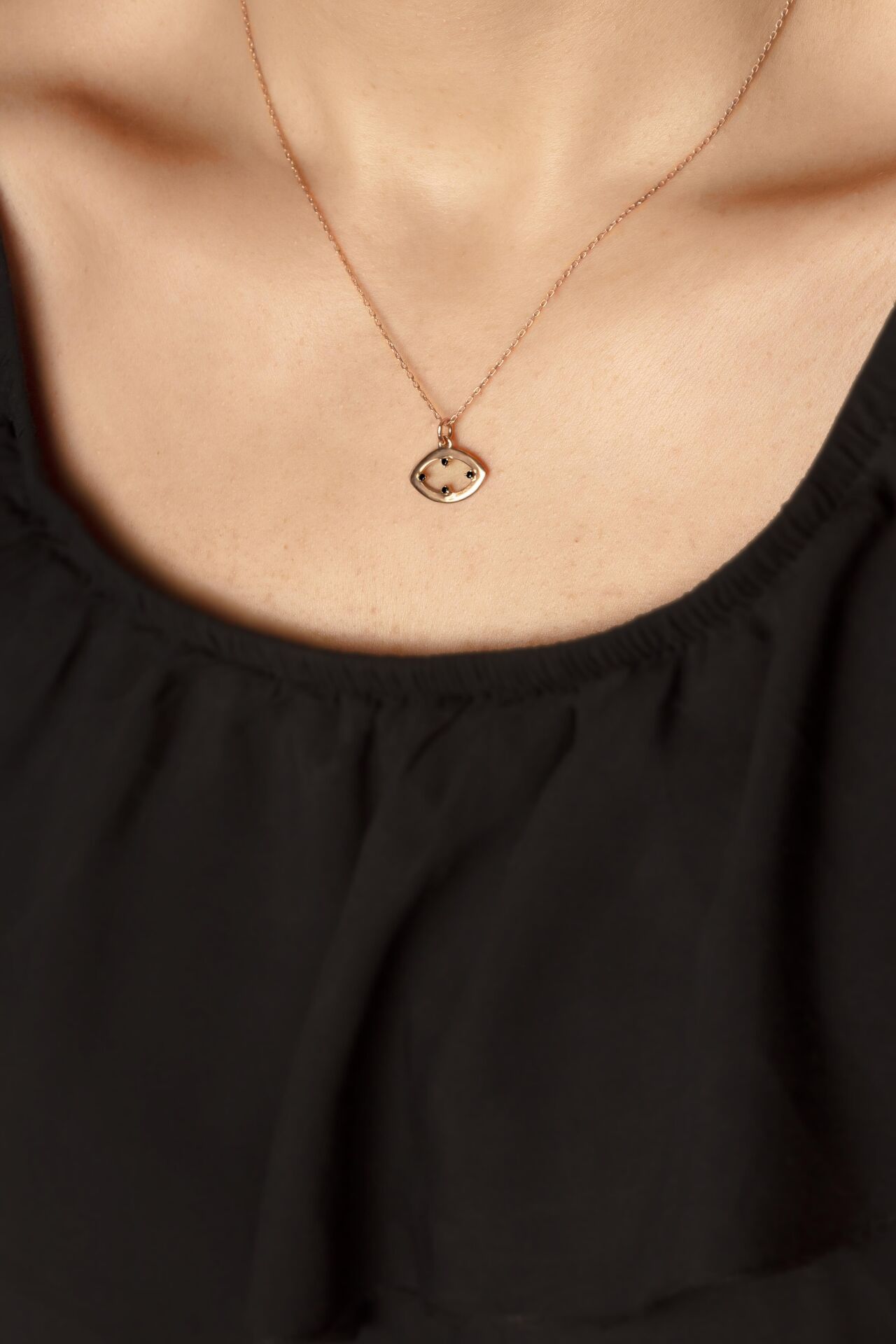 Oval Siyah Taşlı Gümüş Kolye - Rose