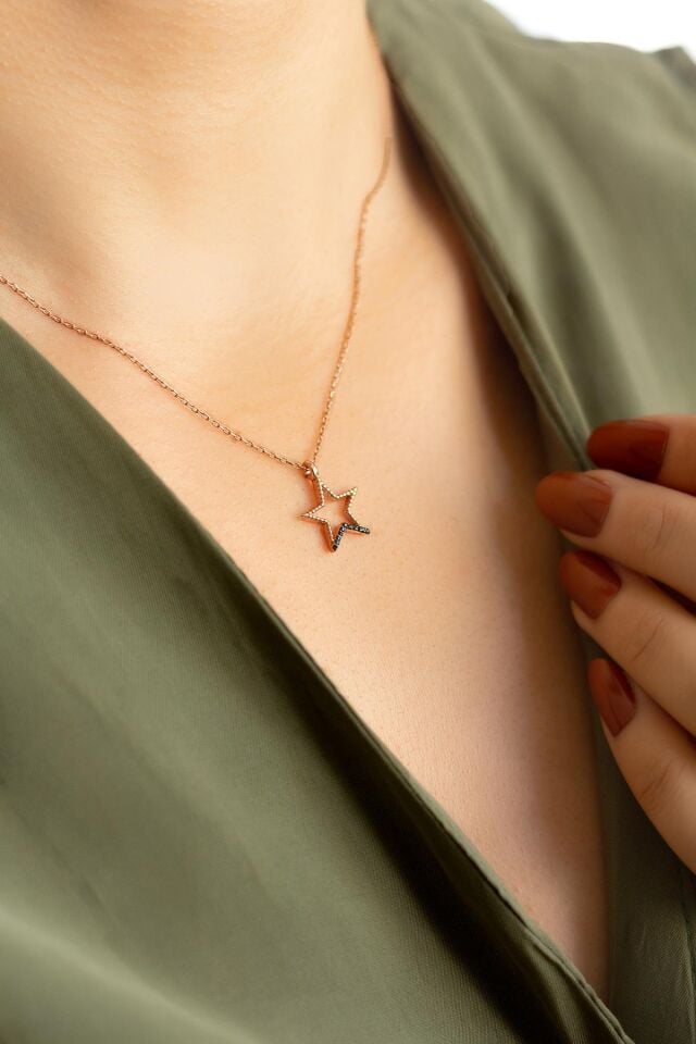 Yıldız Siyah Taşlı Gümüş Kolye -Rose