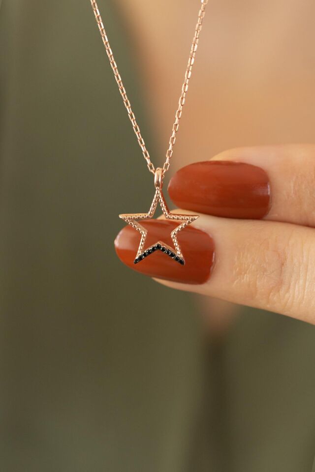 Yıldız Siyah Taşlı Gümüş Kolye -Rose