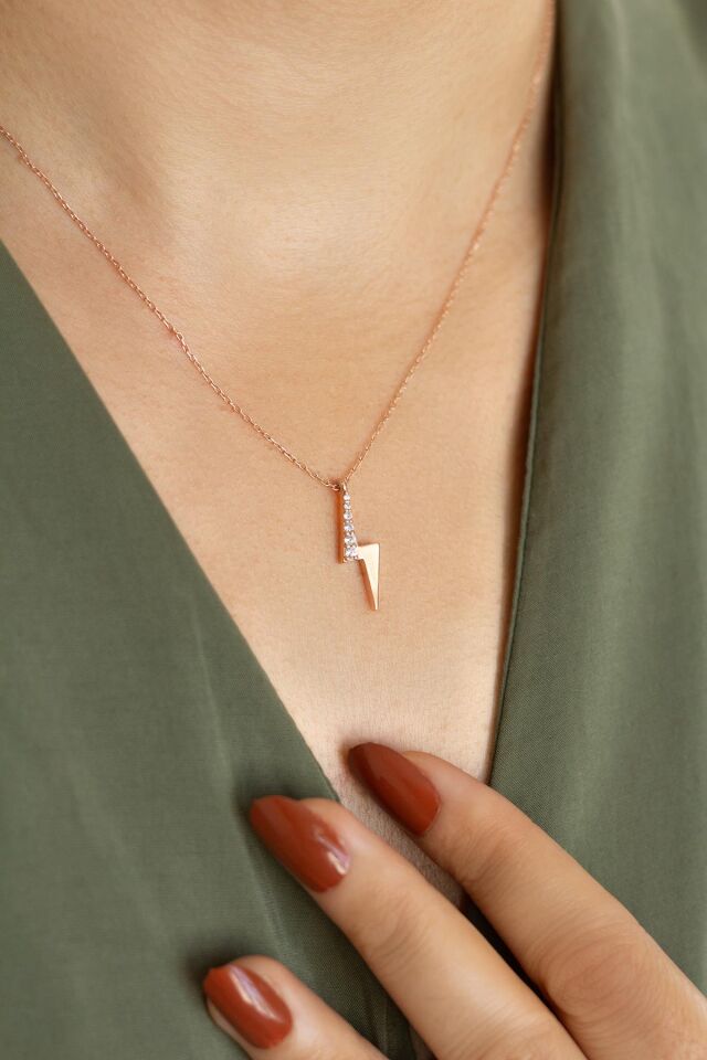 Beyaz Taşlı Gümüş Şimşek Kolye-Rose