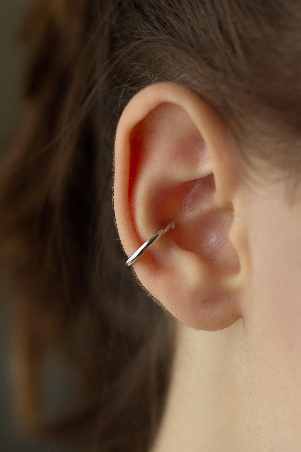 Gümüş Rengi Taşsız Kıkırdak Küpe