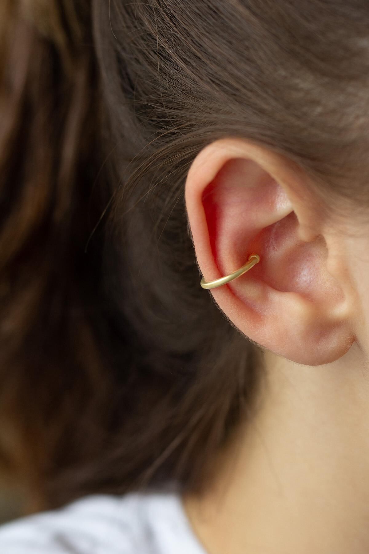 Sarı Renk Taşsız Gümüş Kıkırdak Küpe