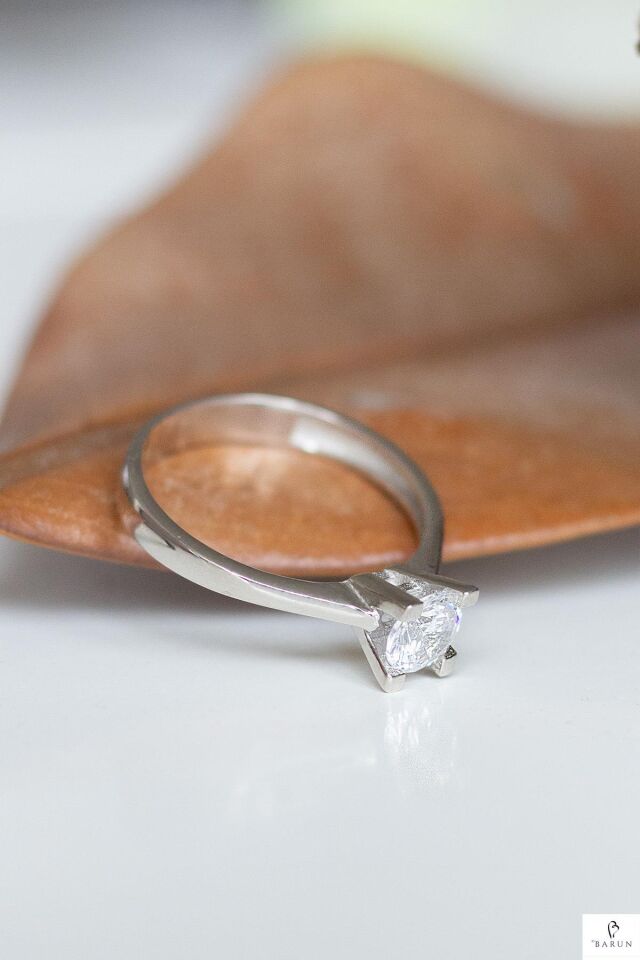 Tek Taş Gümüş Yüzük-Gümüş Rengi