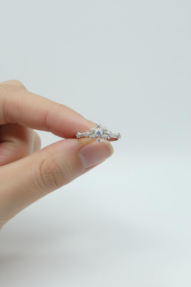 Kadın 925 Ayar Gümüş Ayarlanabilir Tektaş Yüzük