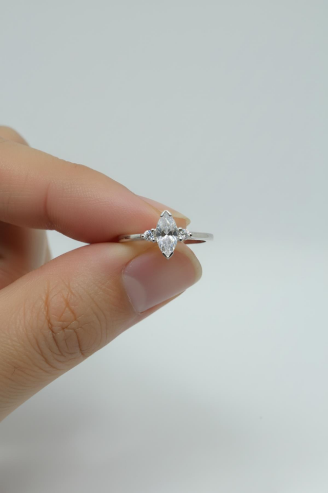 Ayarlanabilir Baget Yüzük 925 Ayar Gümüş Zarif Kadın Yüzük